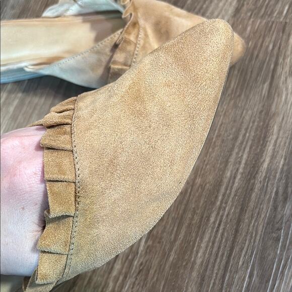 Universal Thread women’s Tan Mules Slip-On beige camel flats 6 suede work chic - Picture 3 of 6